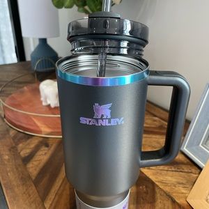 Brand new Stanley 40 oz quencher